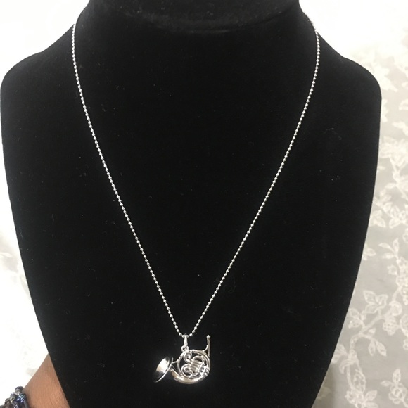 ❤️Silver Necklace ❤️ - Picture 1 of 4